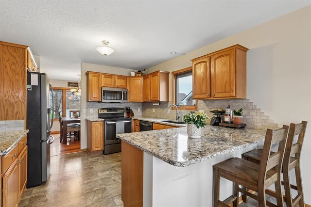 1105 NW Boulder Brook Drive, Ankeny, IA 50023