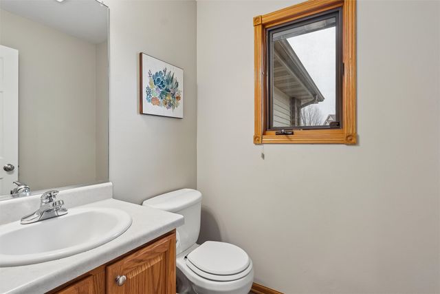 1105 NW Boulder Brook Drive, Ankeny, IA 50023