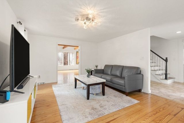 99 Furnace St, Sharon, MA 02067