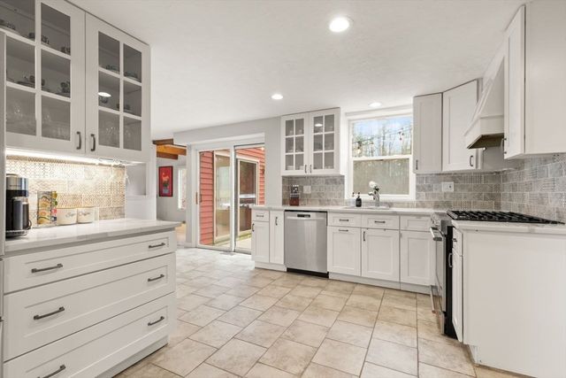 99 Furnace St, Sharon, MA 02067