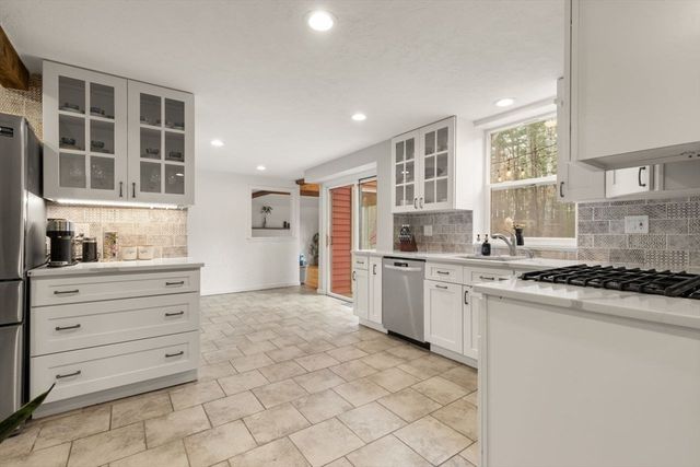 99 Furnace St, Sharon, MA 02067