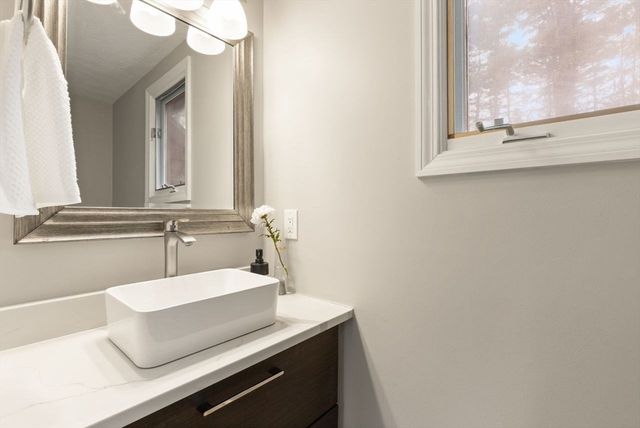 99 Furnace St, Sharon, MA 02067