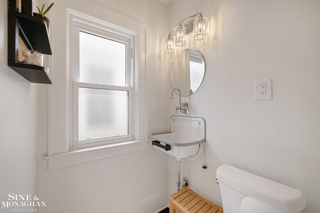 1108 Wayburn Street, Grosse Pointe, MI 48230