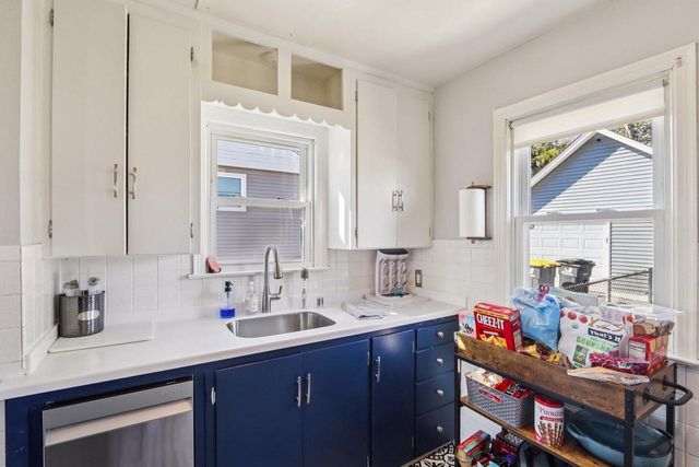 222 Hyde Park AVENUE, Waukesha, WI 53188