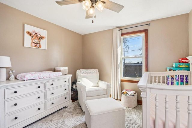 222 Hyde Park AVENUE, Waukesha, WI 53188