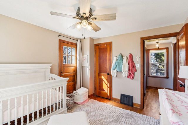 222 Hyde Park AVENUE, Waukesha, WI 53188