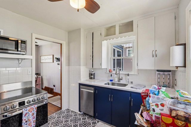 222 Hyde Park AVENUE, Waukesha, WI 53188