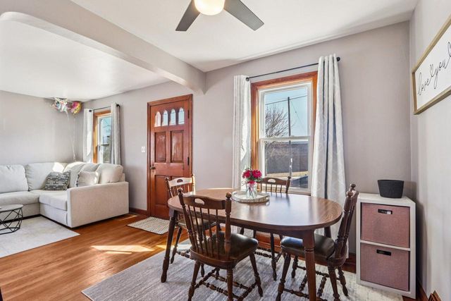 222 Hyde Park AVENUE, Waukesha, WI 53188