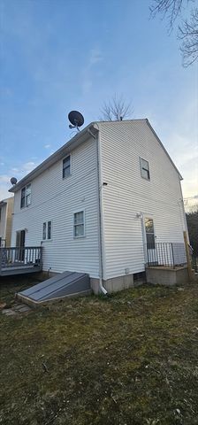 289 Morton St, Springfield, MA 01119