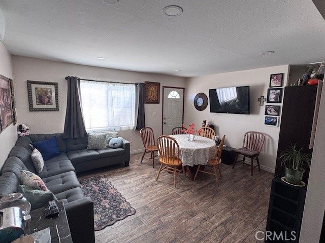 11918 Hemlock, Hesperia, CA 92345