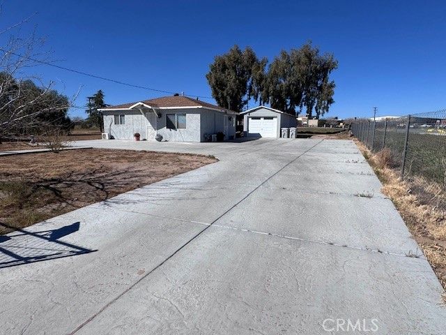 11918 Hemlock, Hesperia, CA 92345
