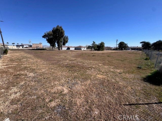 11918 Hemlock, Hesperia, CA 92345