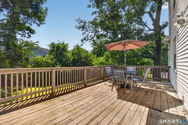 224 Anns Farm Road, Hamden, CT 06518