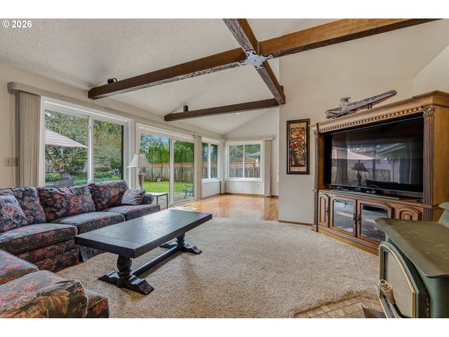 18690 Sw ALDERWOOD Dr, Beaverton, OR 97003