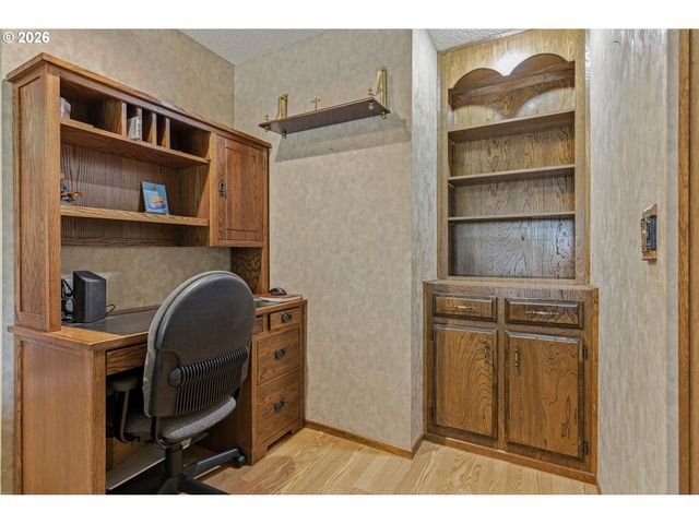 18690 Sw ALDERWOOD Dr, Beaverton, OR 97003