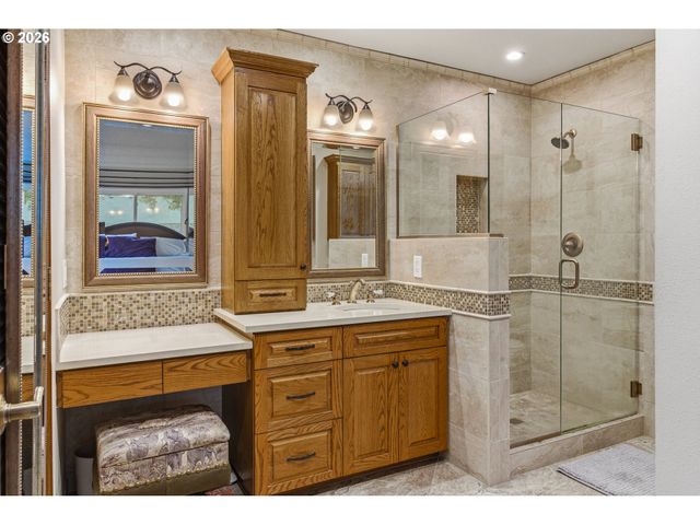 18690 Sw ALDERWOOD Dr, Beaverton, OR 97003