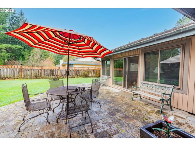 18690 Sw ALDERWOOD Dr, Beaverton, OR 97003