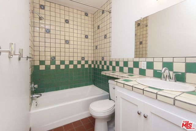 522 N Alta Vista Boulevard 3, Los Angeles, CA 90036