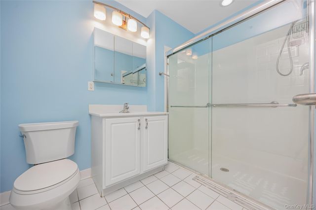 1003 Willow Lane, Valley Stream, NY 11580