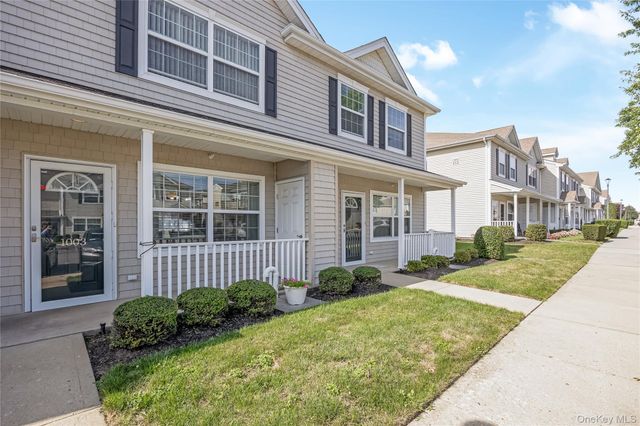 1003 Willow Lane, Valley Stream, NY 11580