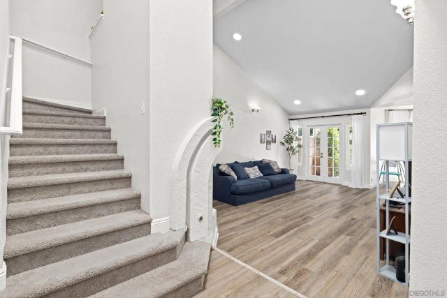 15913 Avenida Villaha 42, San Diego, CA 92128