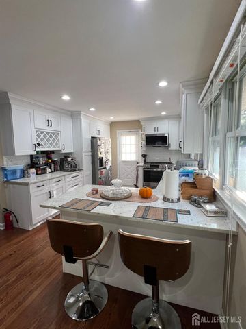 515 NETHERWOOD Avenue, Piscataway, NJ 08854