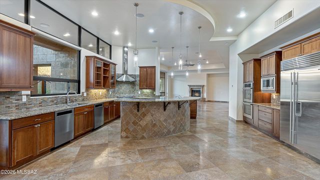 4118 W Cayton Mountain Drive, Marana, AZ 85658