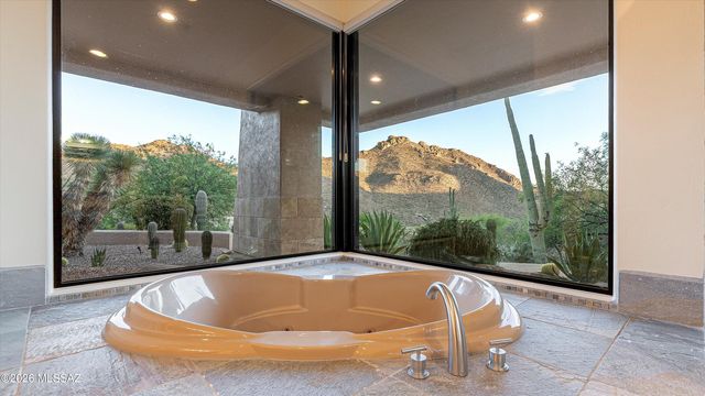 4118 W Cayton Mountain Drive, Marana, AZ 85658