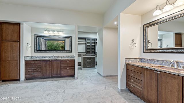4118 W Cayton Mountain Drive, Marana, AZ 85658