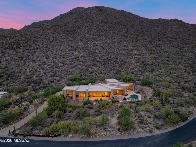 4118 W Cayton Mountain Drive, Marana, AZ 85658
