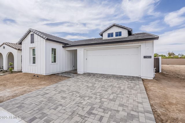 17655 W CRAWFORDSVILLE Drive, Surprise, AZ 85388