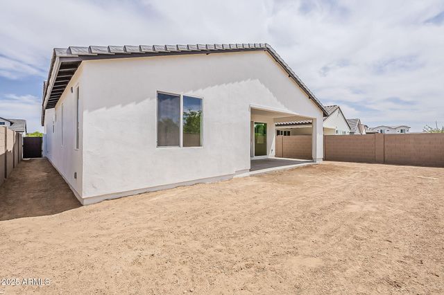 17655 W CRAWFORDSVILLE Drive, Surprise, AZ 85388