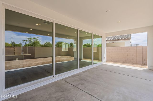 17655 W CRAWFORDSVILLE Drive, Surprise, AZ 85388