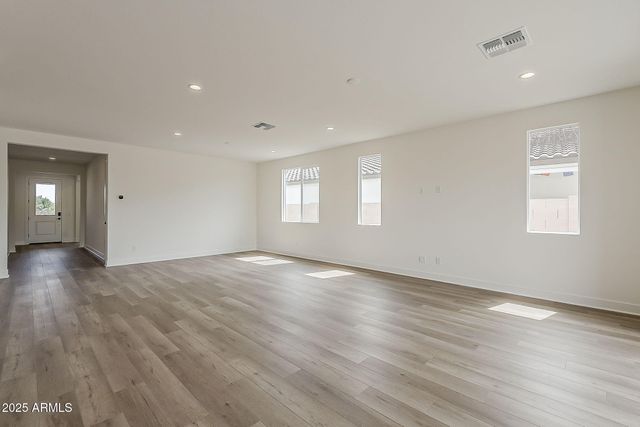 17655 W CRAWFORDSVILLE Drive, Surprise, AZ 85388