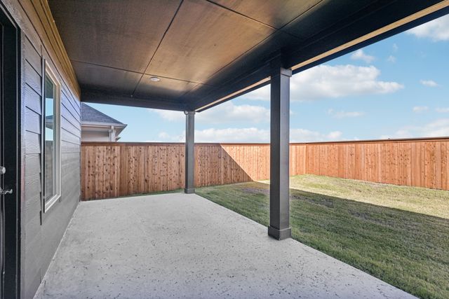 3401 Pat Mayse Drive, Farmersville, TX 75442