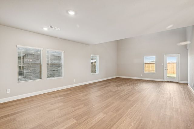 3401 Pat Mayse Drive, Farmersville, TX 75442