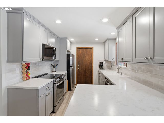 804 Ne 117TH Ave, Vancouver, WA 98684
