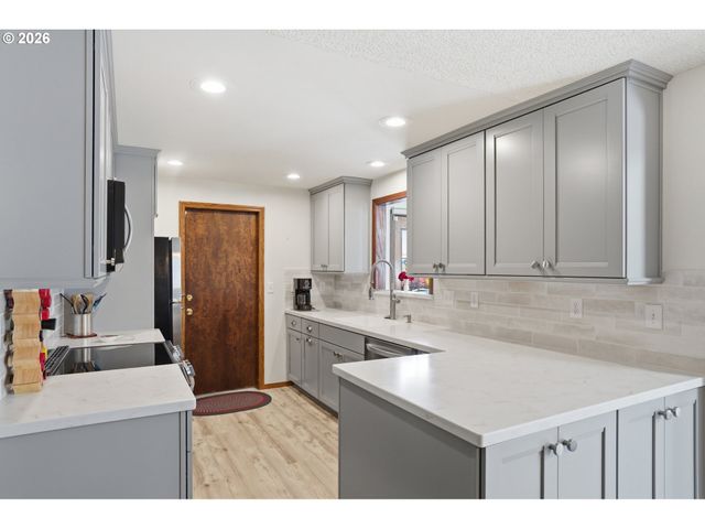 804 Ne 117TH Ave, Vancouver, WA 98684