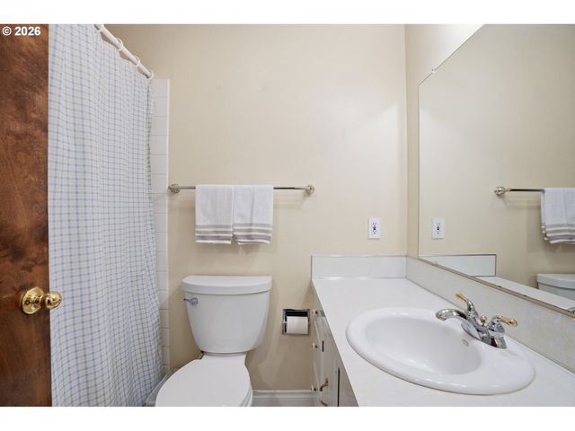 804 Ne 117TH Ave, Vancouver, WA 98684