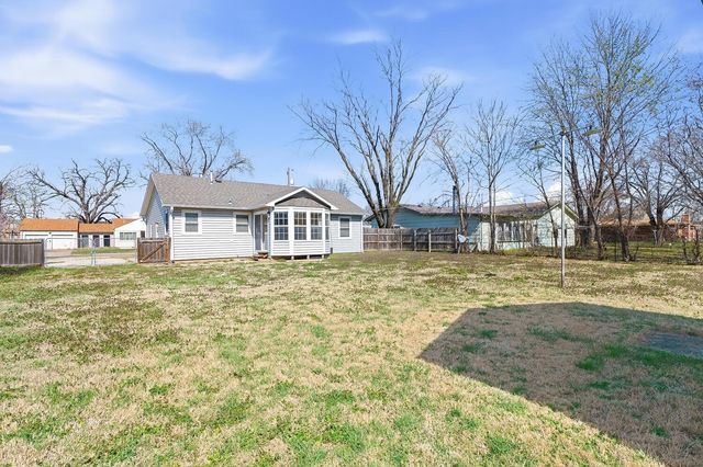 1325 W Jewell Street, Wichita, KS 67217