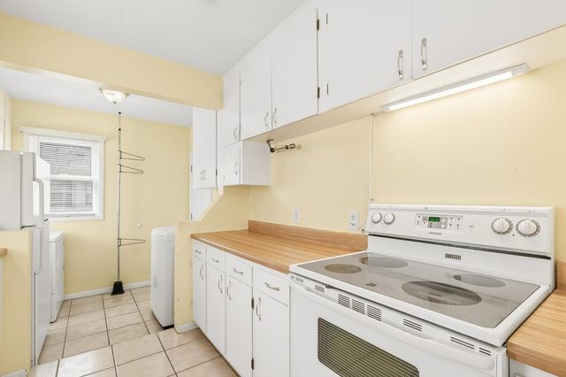 1325 W Jewell Street, Wichita, KS 67217