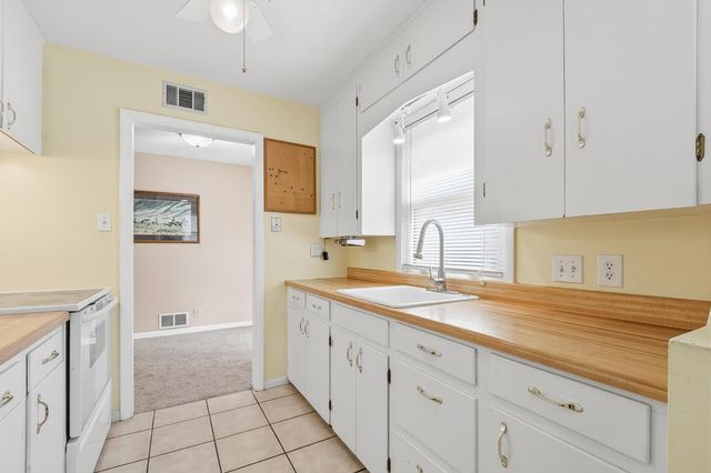 1325 W Jewell Street, Wichita, KS 67217