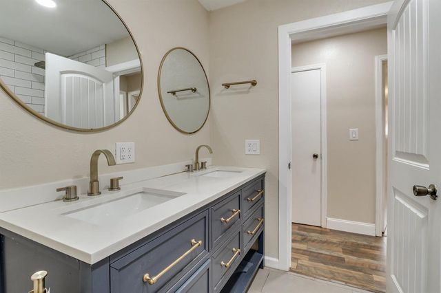 786 NW 1st Street, Moore, OK 73160