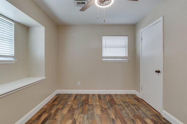 786 NW 1st Street, Moore, OK 73160