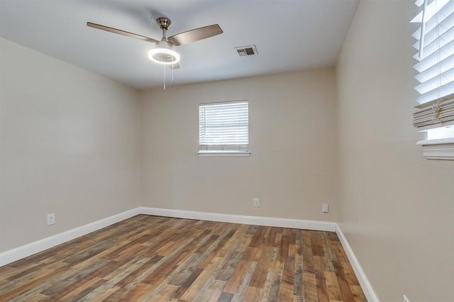 786 NW 1st Street, Moore, OK 73160