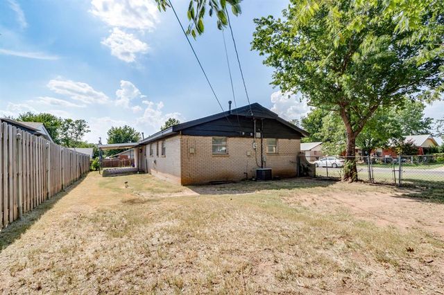 786 NW 1st Street, Moore, OK 73160