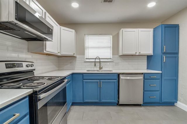 786 NW 1st Street, Moore, OK 73160