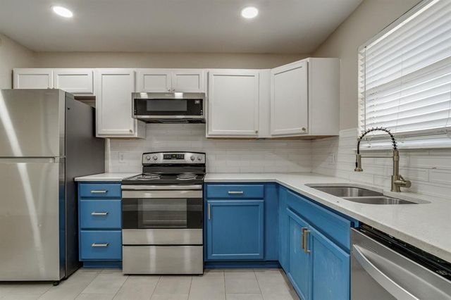786 NW 1st Street, Moore, OK 73160