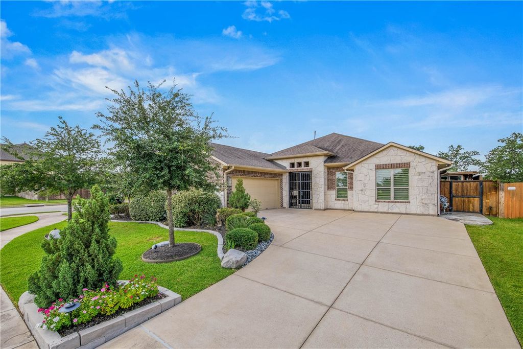 4001 Dunlap Loop, College Station, TX 77845 — photo 2