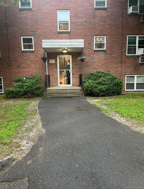 270 High Street, Torrington, CT 06790